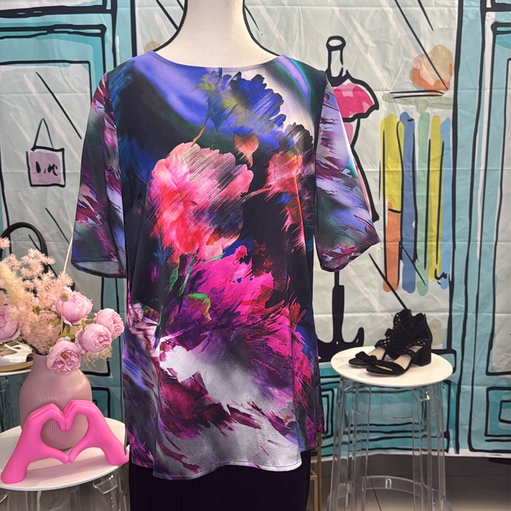 ST.JOHN top